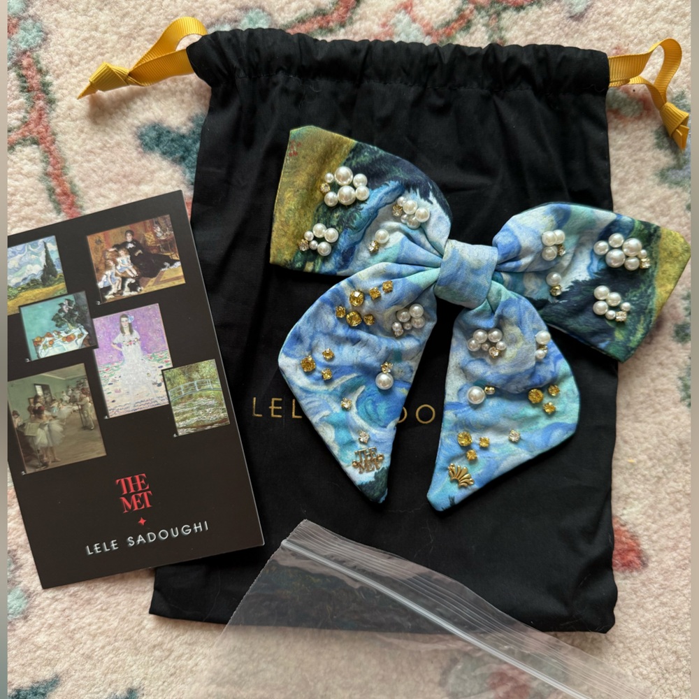 WHEAT FIELDS THE MET X LELE VAN GOGH PRINTED BOW BARRETTE